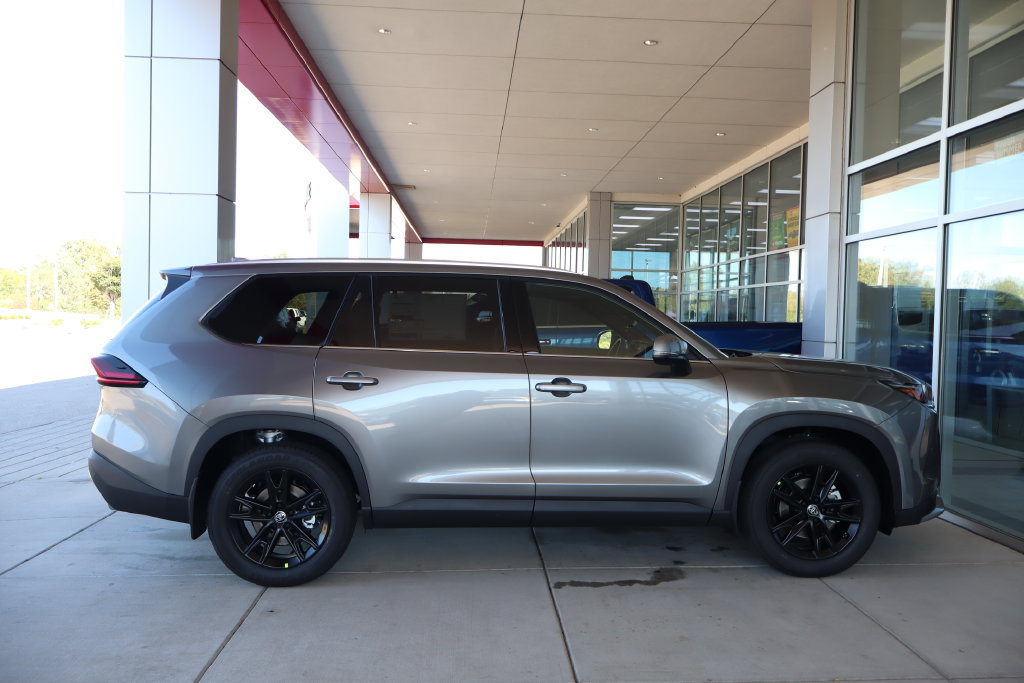 New 2026 Toyota Grand Highlander AWD Hybrid image 9