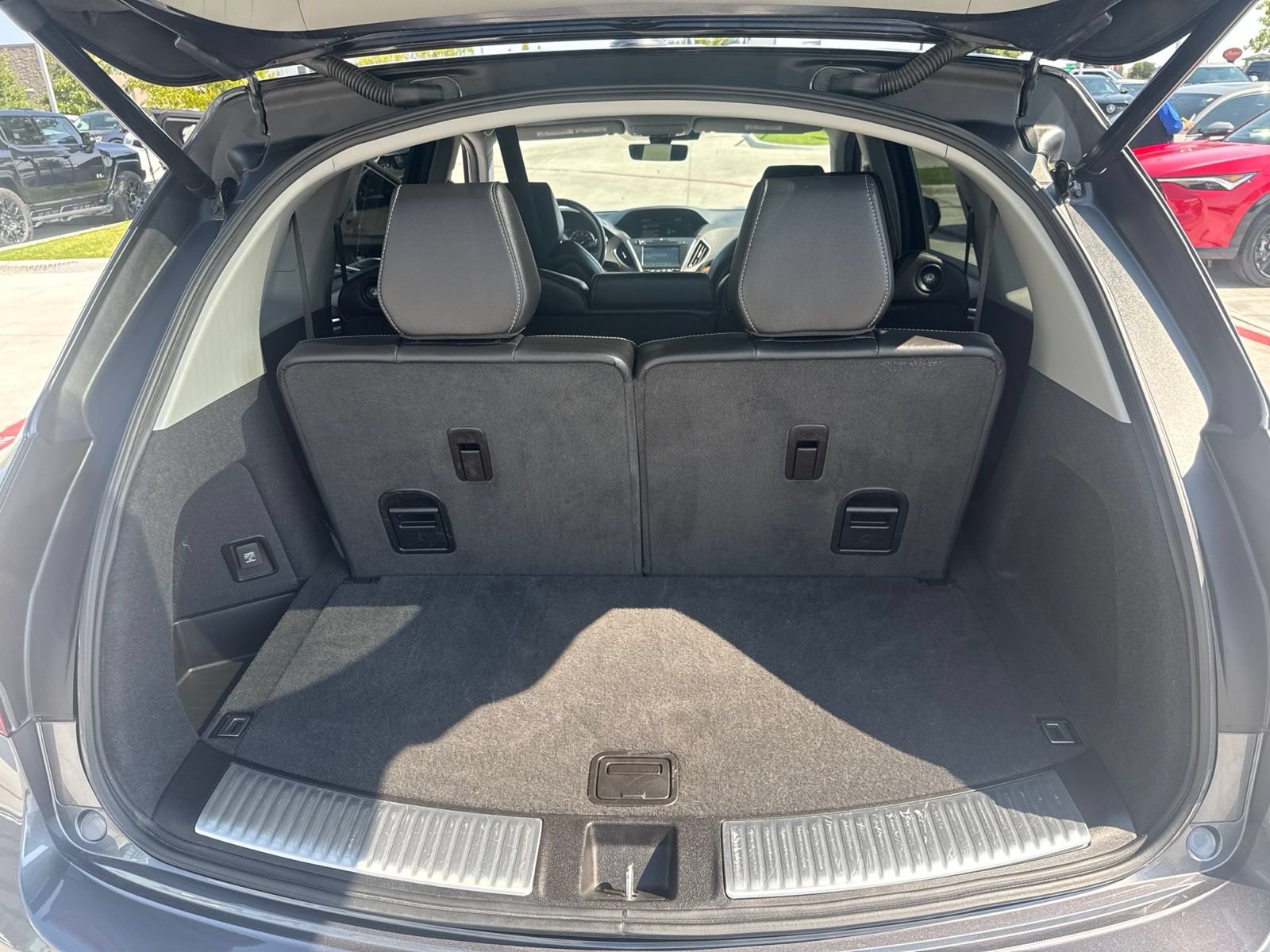 Used 2020 Acura MDX SH-AWD w/ Technology Package image 11