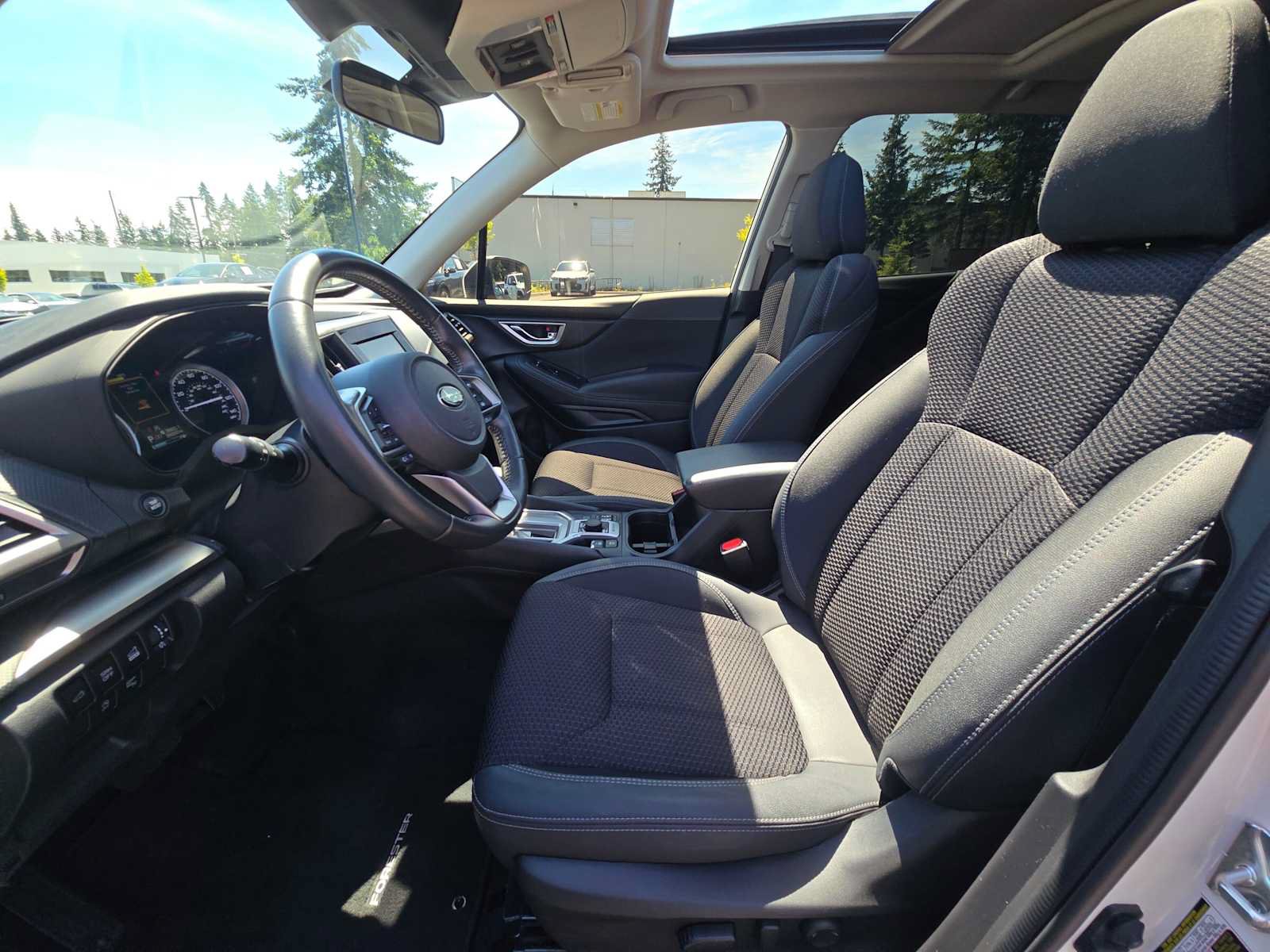 Used 2023 Subaru Forester Premium AWD/4WD image 21
