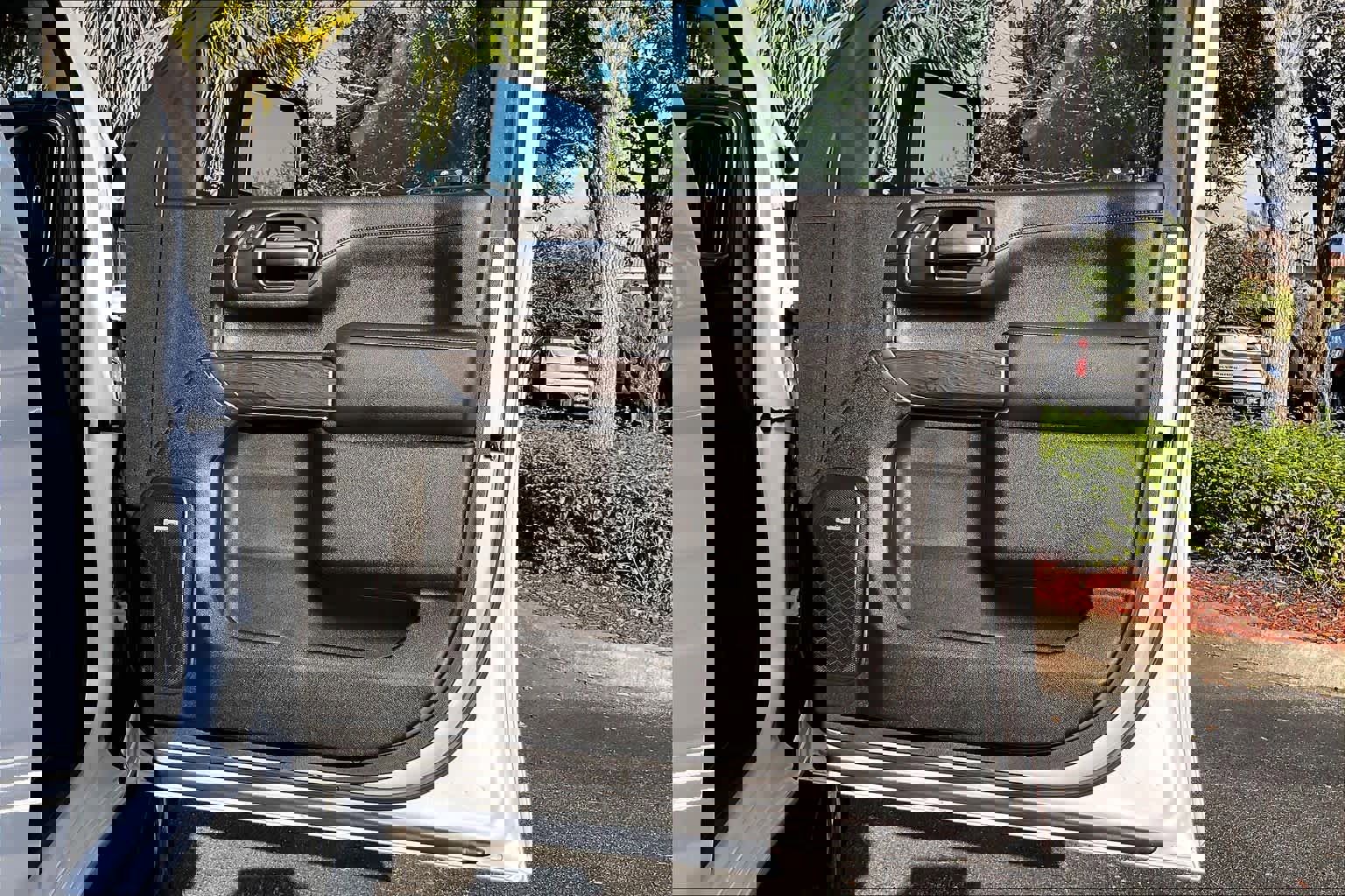 Used 2020 Chevrolet Silverado 3500 LTZ w/ LTZ Premium Package image 24