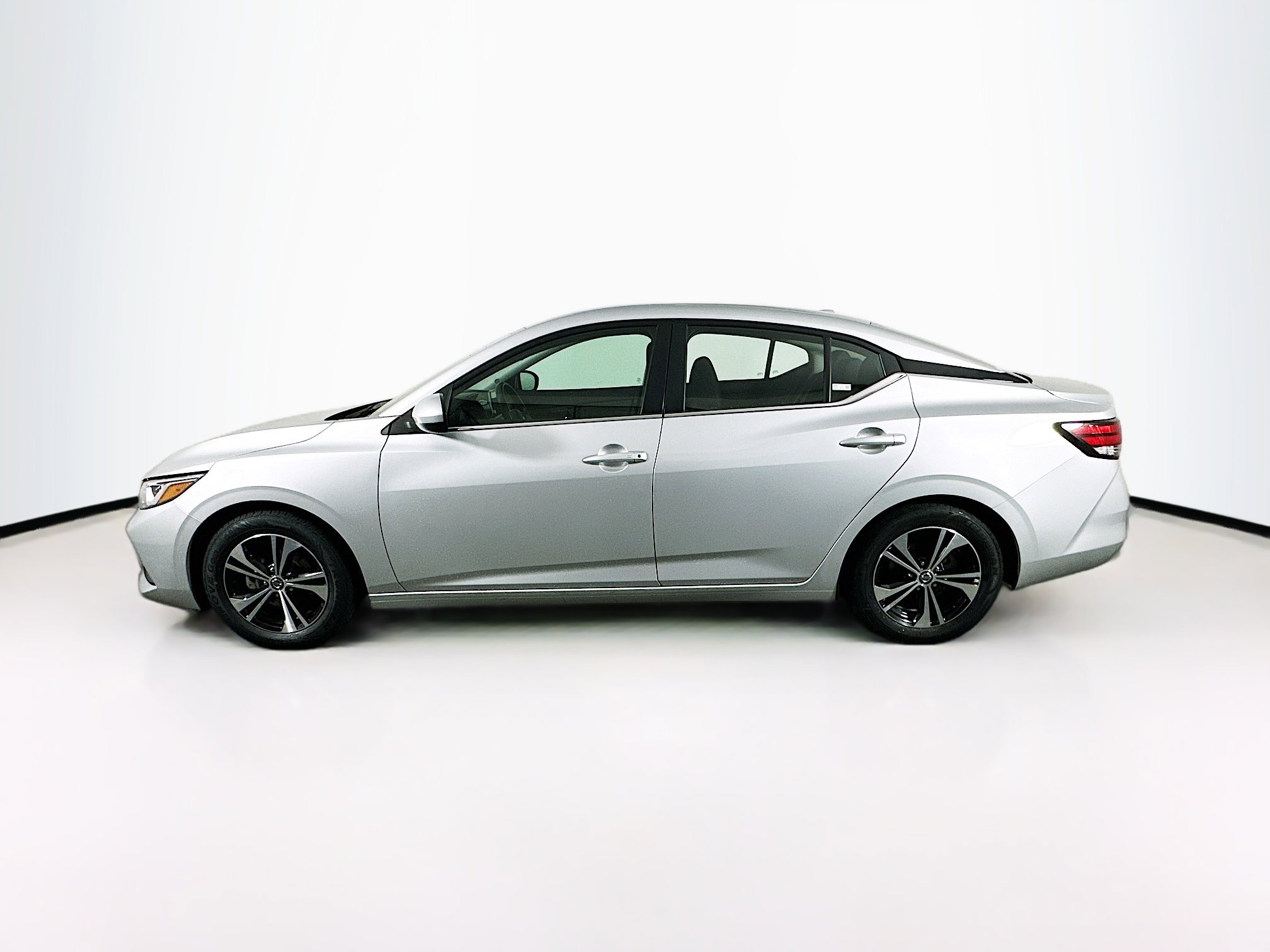 Used 2023 Nissan Sentra SV image 4