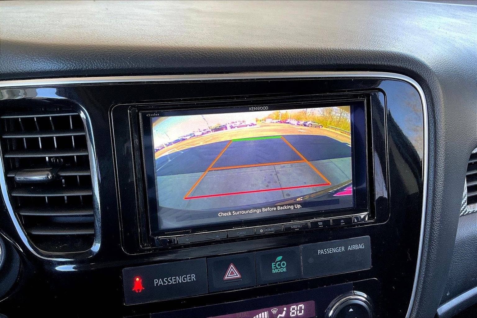 Used 2017 Mitsubishi Outlander SE image 13