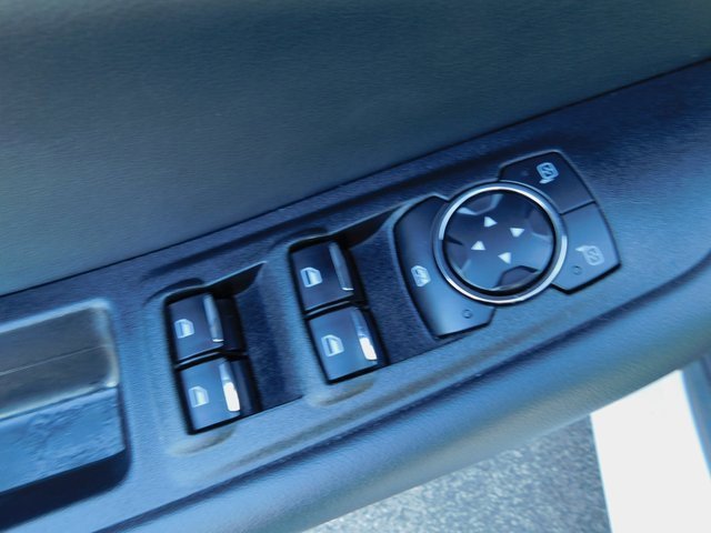 Used 2024 Ford Edge SEL image 25