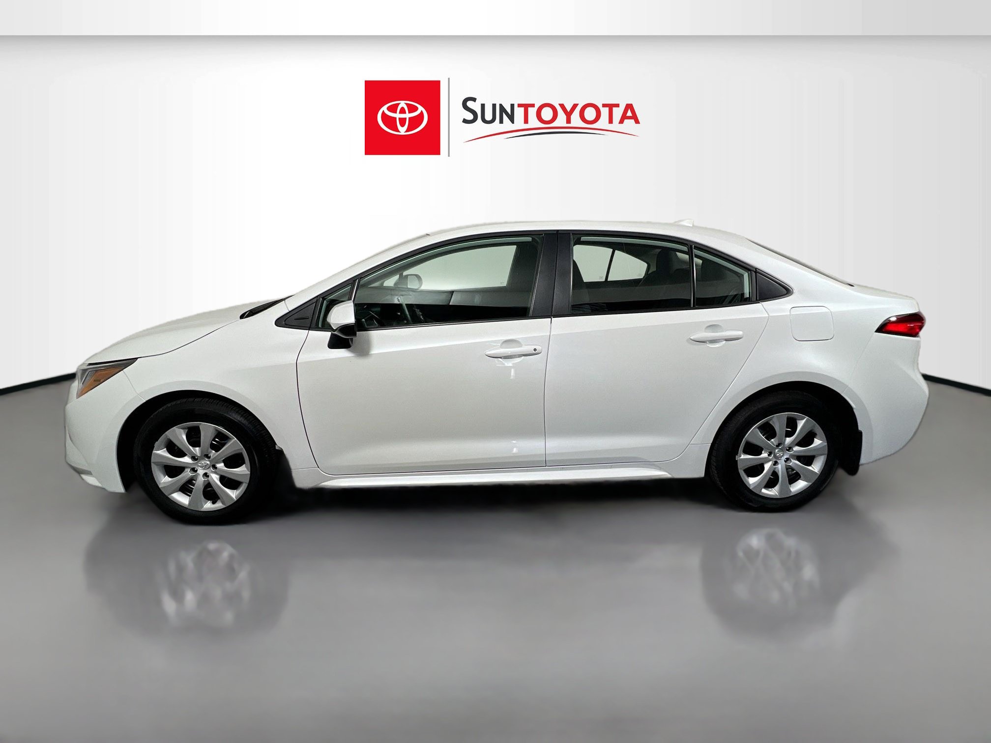 Used 2026 Toyota Corolla LE FWD image 7