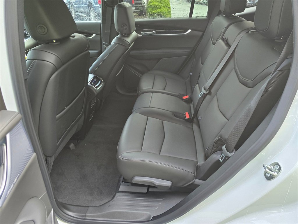 New 2025 Cadillac XT6 Premium Luxury image 18