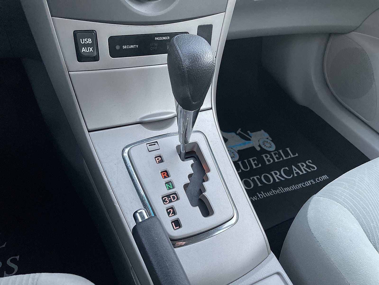 Used 2013 Toyota Corolla LE image 32