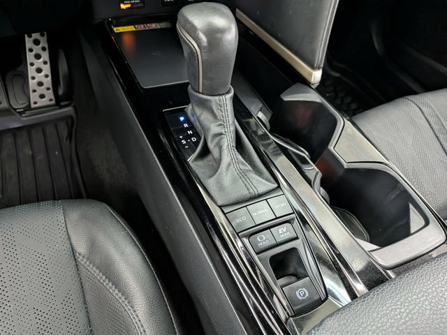 Used 2025 Toyota Camry XSE AWD/4WD image 29