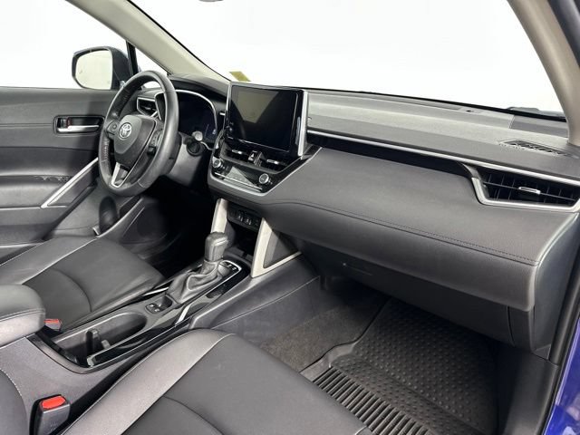 Used 2024 Toyota Corolla Cross XLE AWD/4WD image 26
