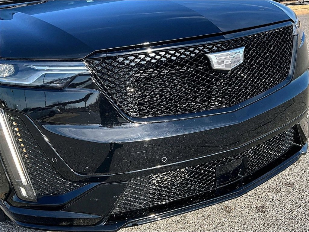 Used 2023 Cadillac XT6 Sport w/ LPO, ONYX Package image 20