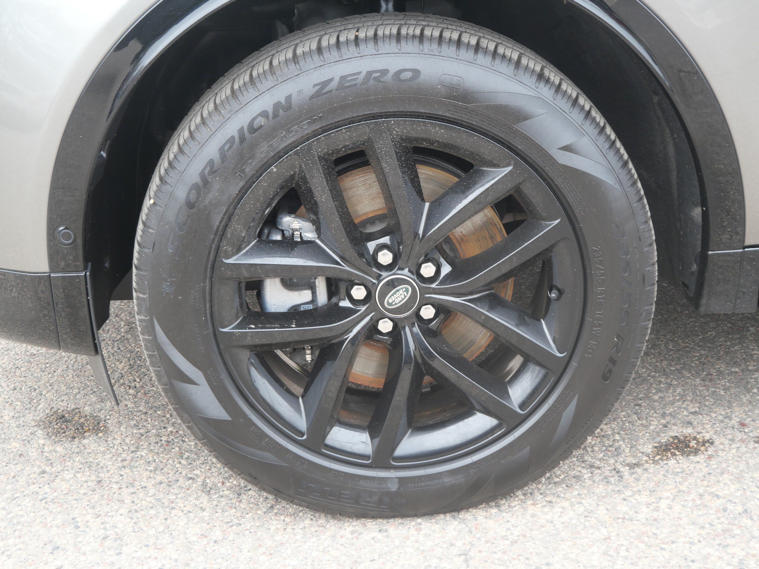 Certified 2024 Land Rover Discovery Sport Dynamic SE AWD/4WD image 10