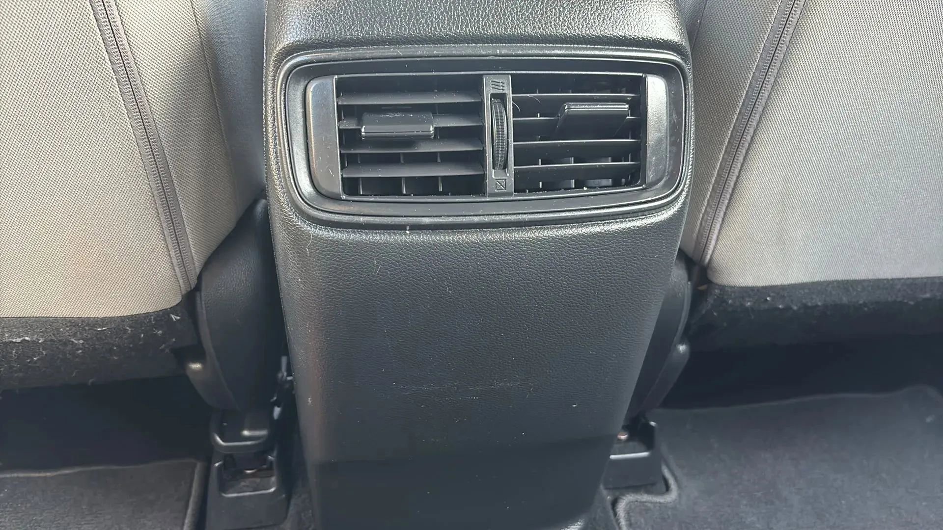 Used 2017 Honda CR-V LX image 47