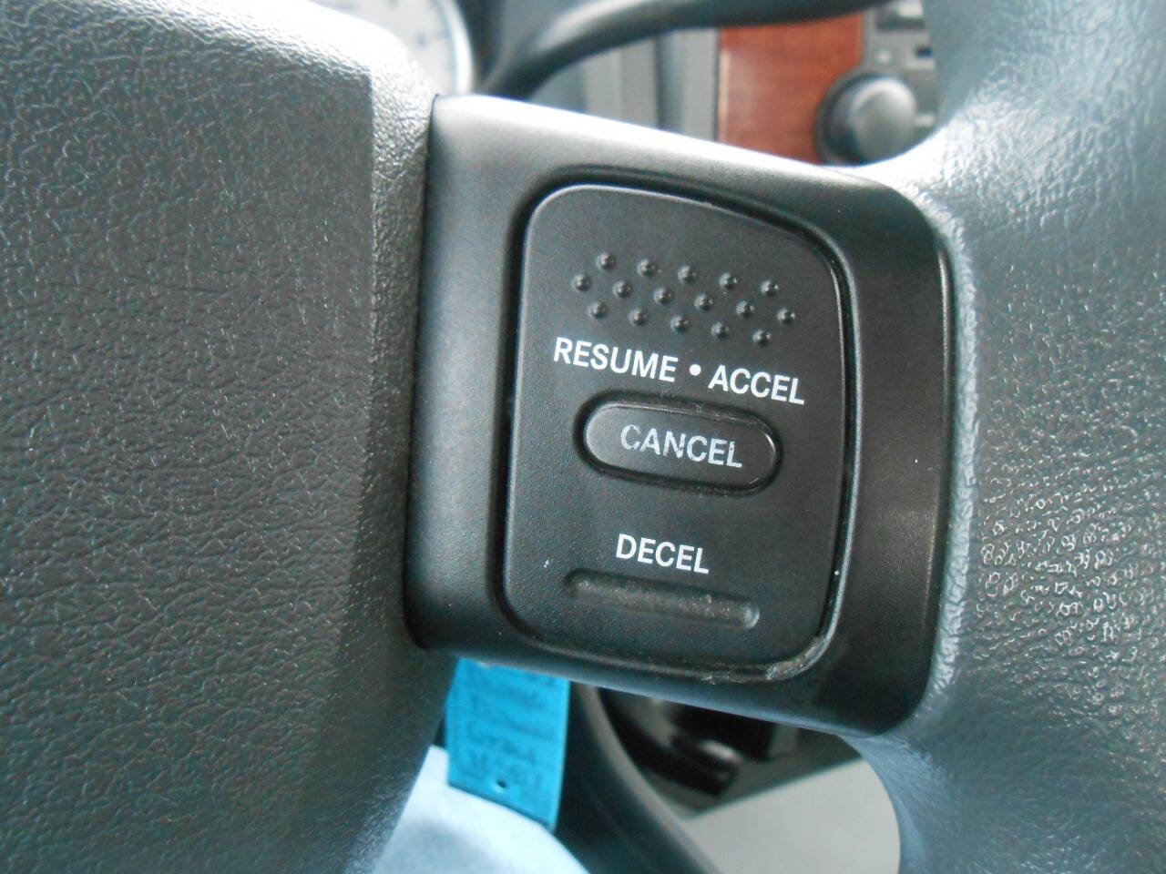Used 2005 Dodge Dakota SLT image 17