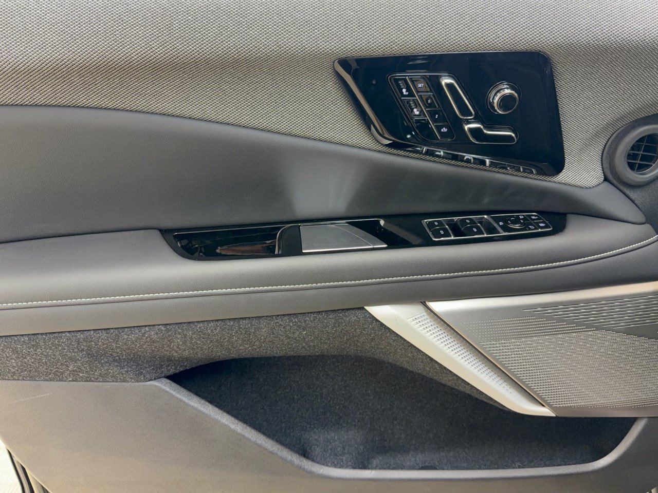 New 2027 Cadillac Optiq Sport RWD image 14