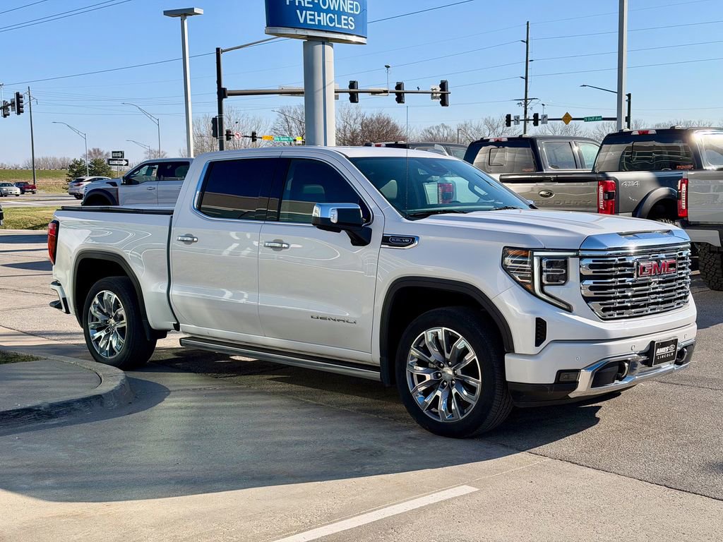 Used 2024 GMC Sierra 1500 Denali w/ Denali Reserve Package image 7