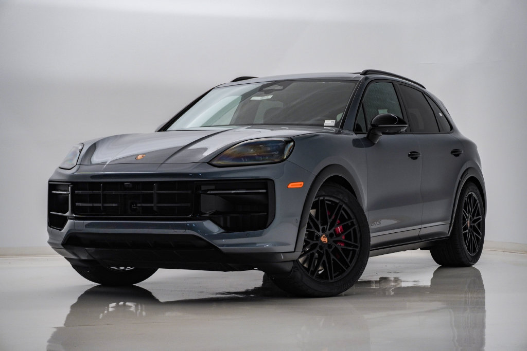 New 2026 Porsche Cayenne GTS AWD/4WD image 1