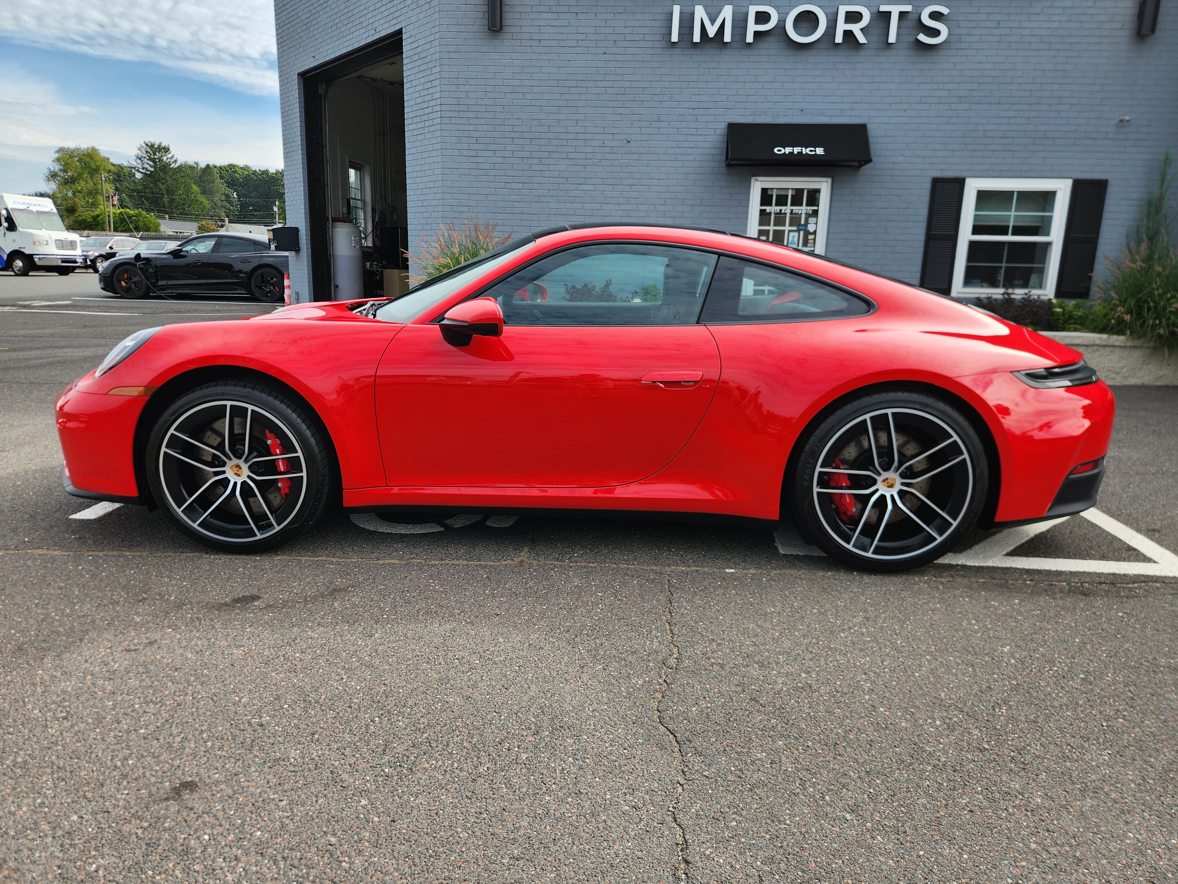 Used 2025 Porsche 911 Carrera S RWD image 17