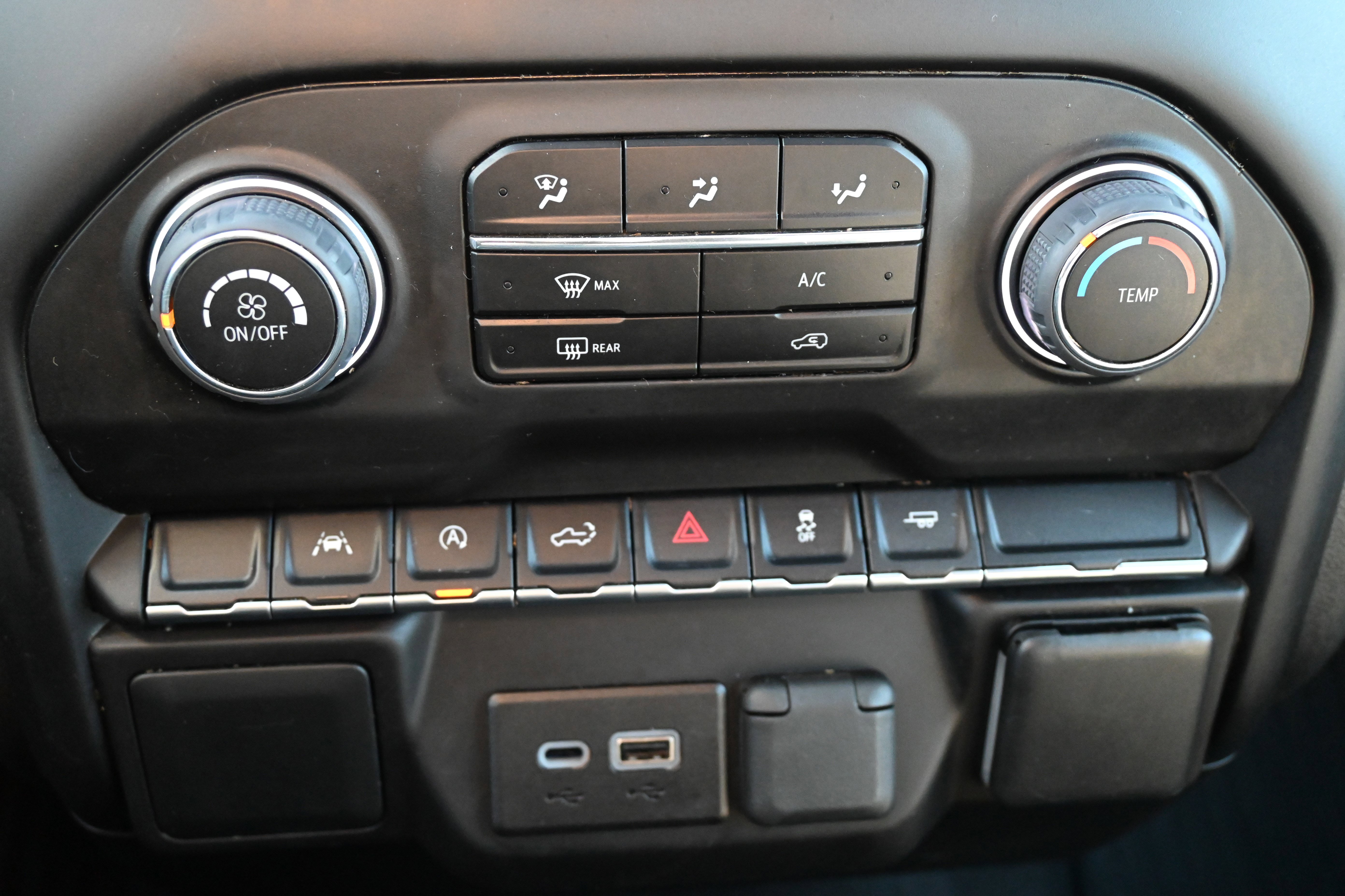 Used 2022 Chevrolet Silverado 1500 Custom image 28