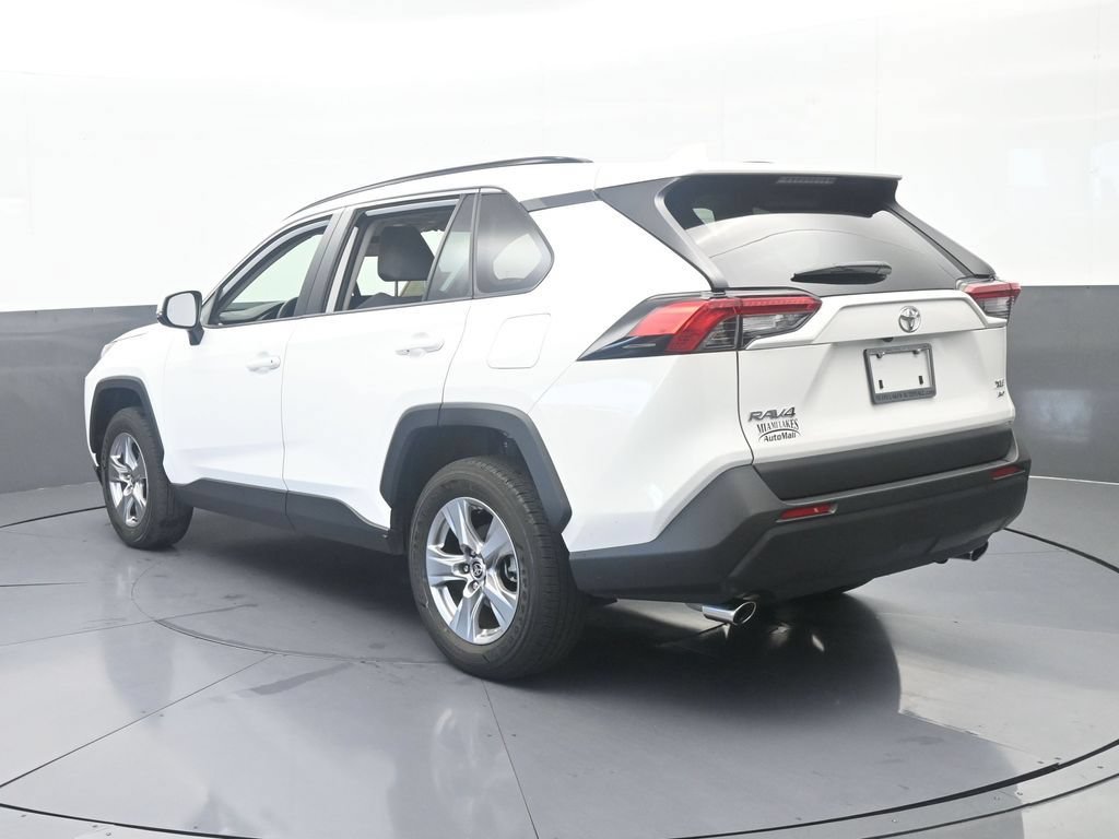 Used 2024 Toyota RAV4 XLE AWD/4WD image 4