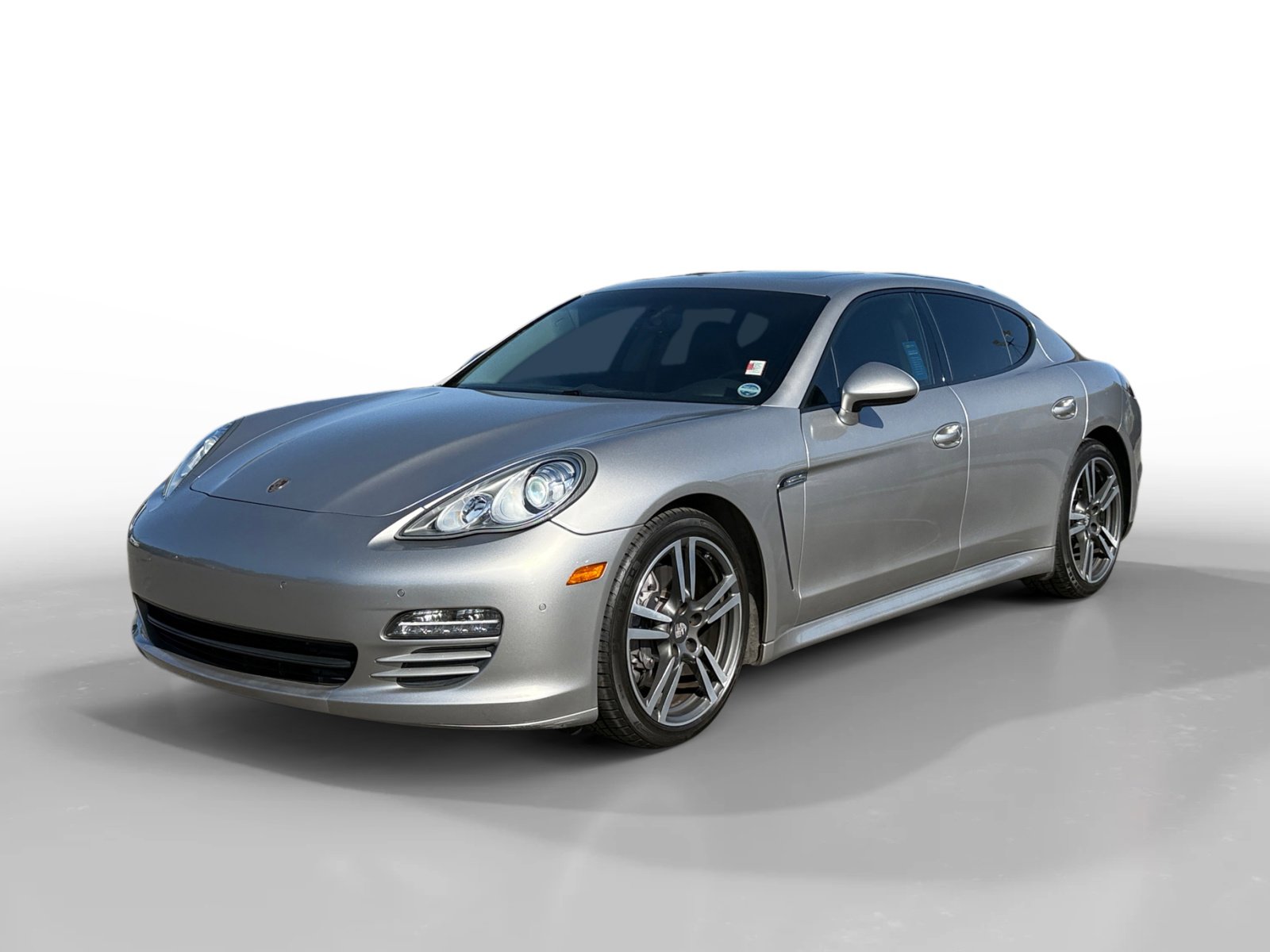 Used 2012 Porsche Panamera 4 image 1