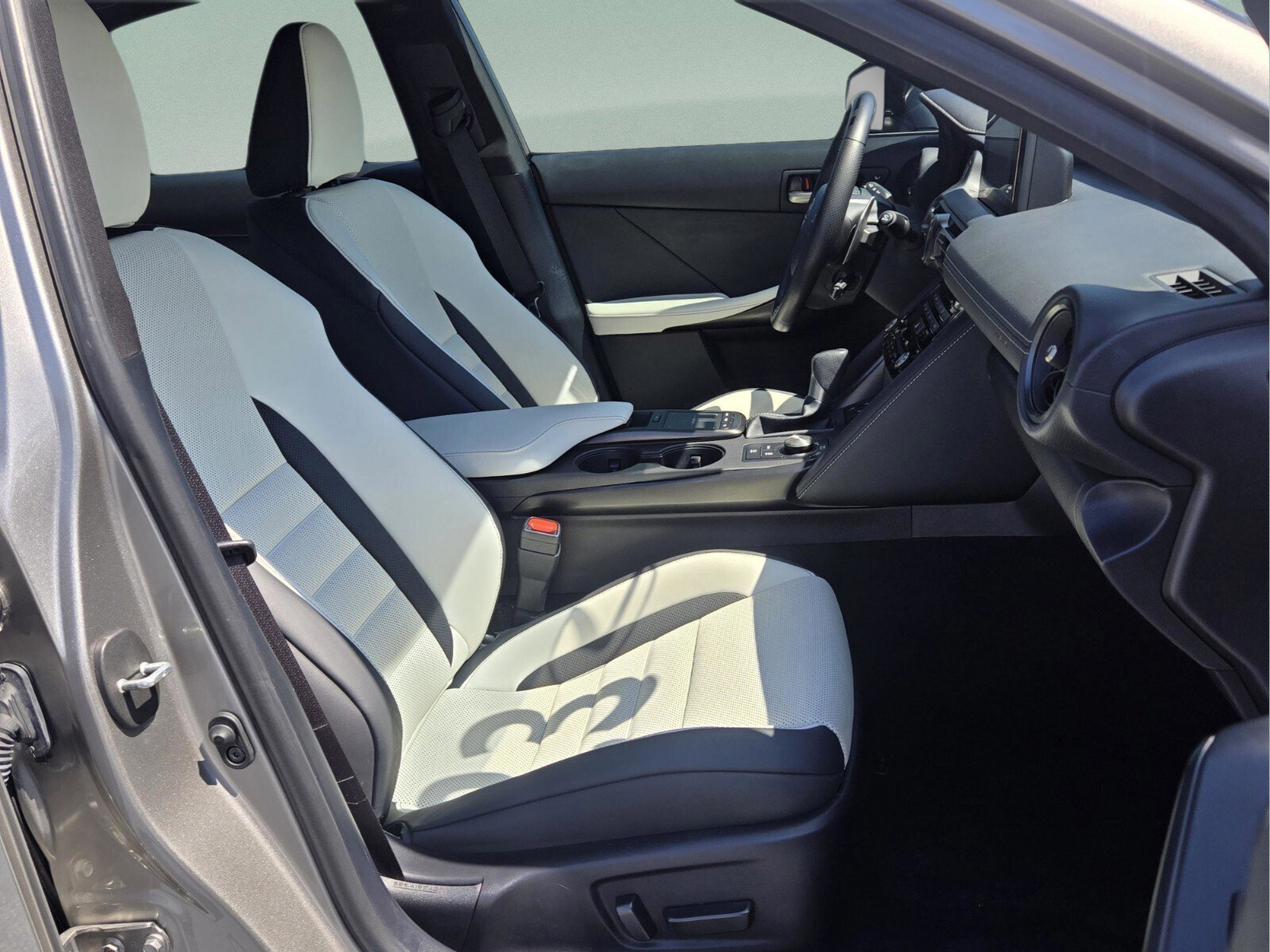 Certified 2023 Lexus IS 350 F Sport w/ Memory Package RWD image 10