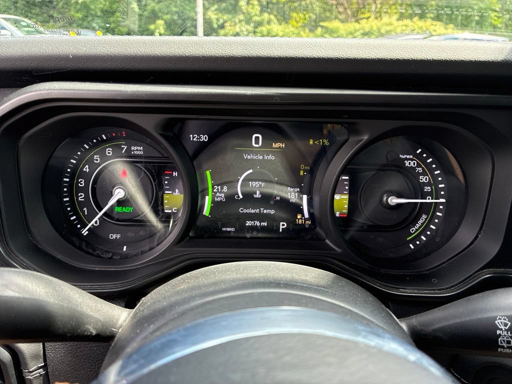 Used 2024 Jeep Wrangler Unlimited Sahara w/ Technology Group AWD/4WD image 17