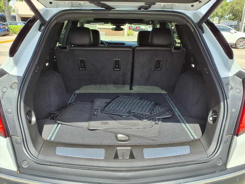 Certified 2024 Cadillac XT5 Premium Luxury FWD image 16