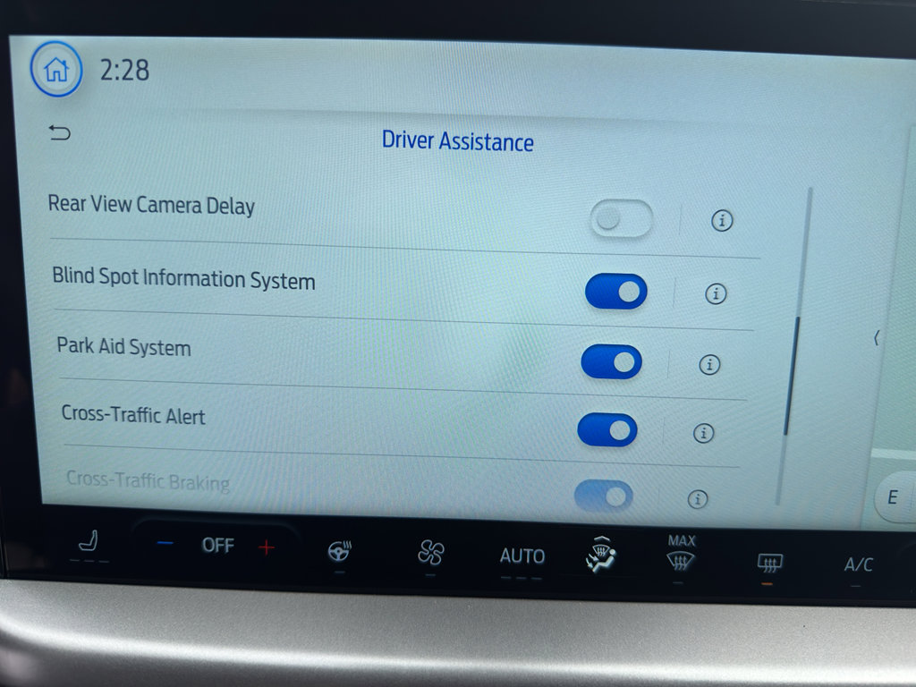 New 2025 Ford Escape SE image 15