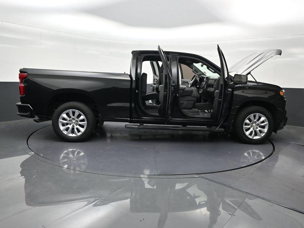 Used 2021 Chevrolet Silverado 1500 Custom RWD image 32