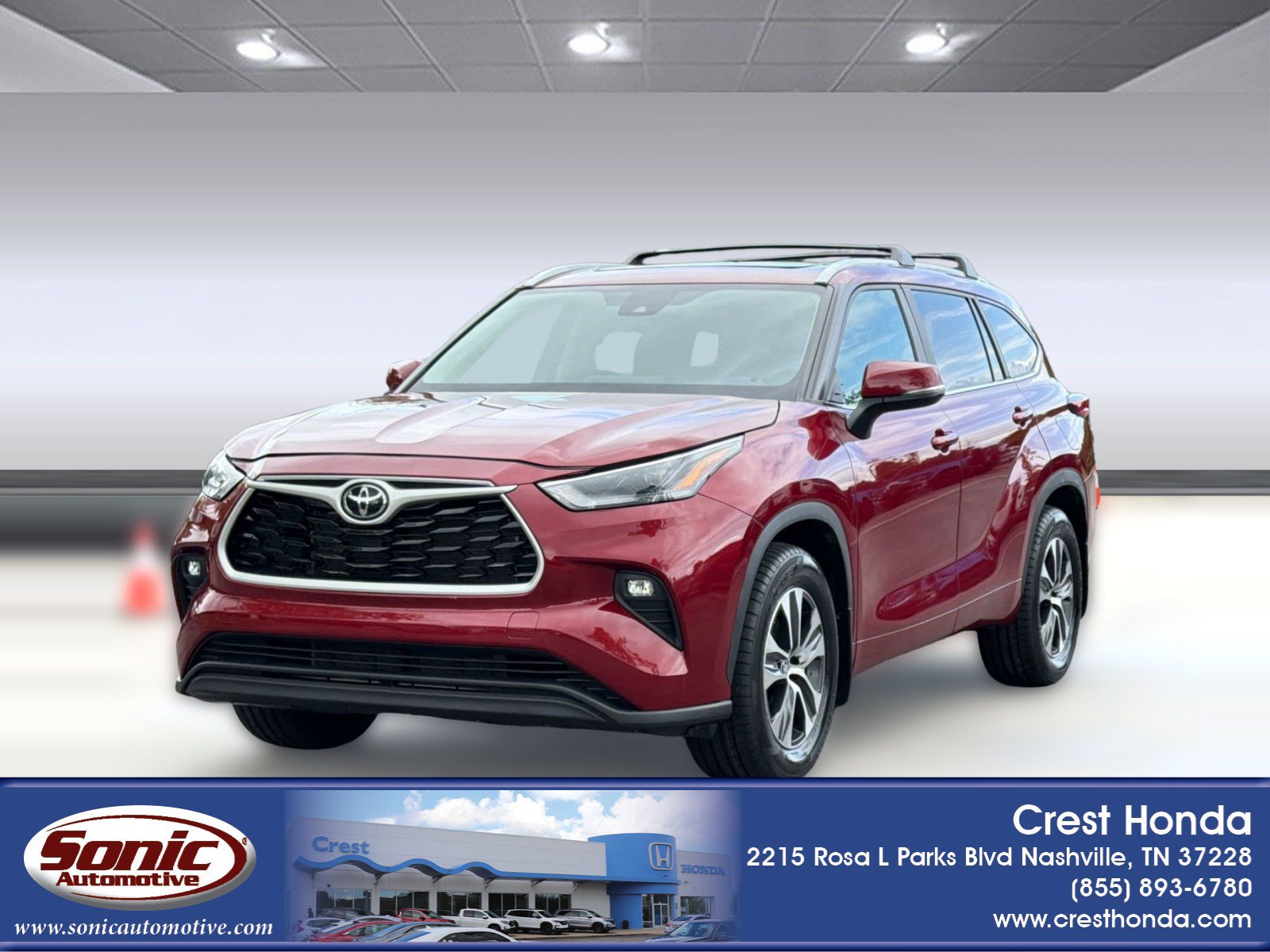 Used 2023 Toyota Highlander XLE FWD image 1