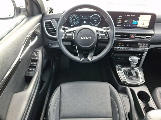 Certified 2024 Kia Seltos EX FWD image 13
