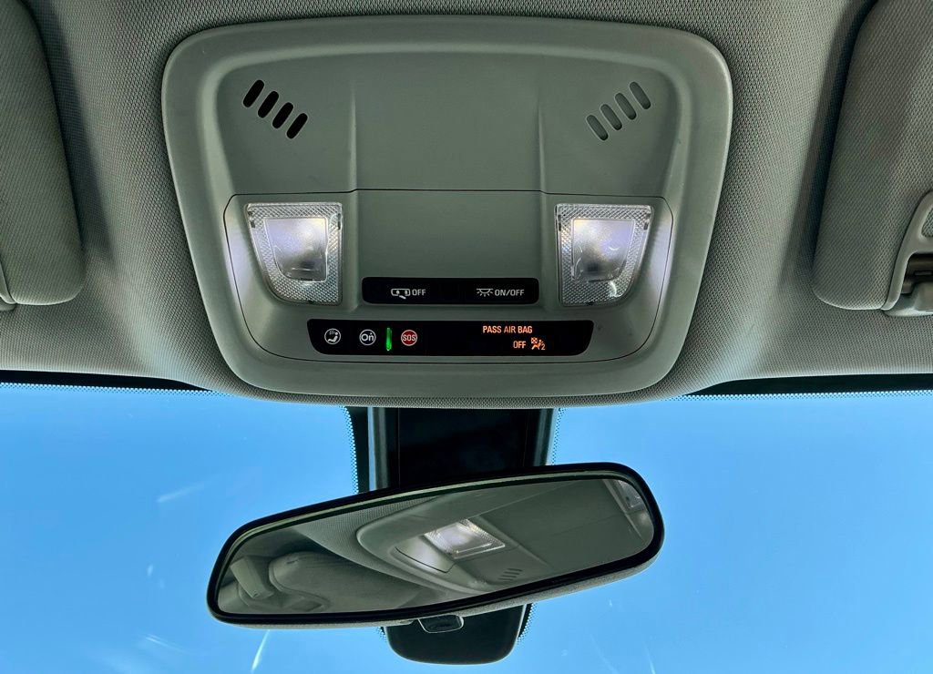 Used 2021 Chevrolet Malibu LT FWD image 31