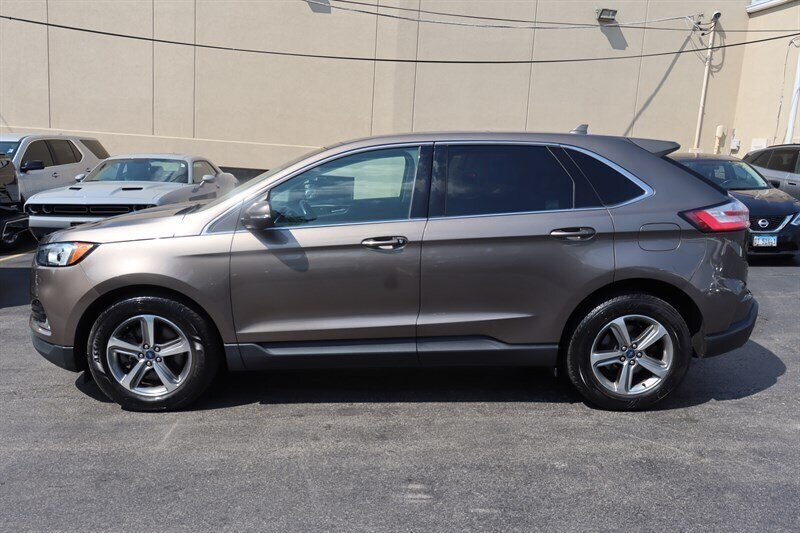Used 2019 Ford Edge SEL w/ Equipment Group 201A AWD/4WD image 4