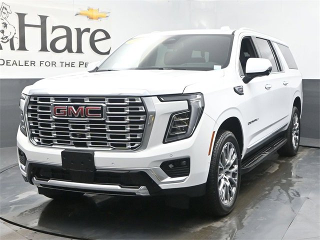 Used 2025 GMC Yukon XL Denali image 7