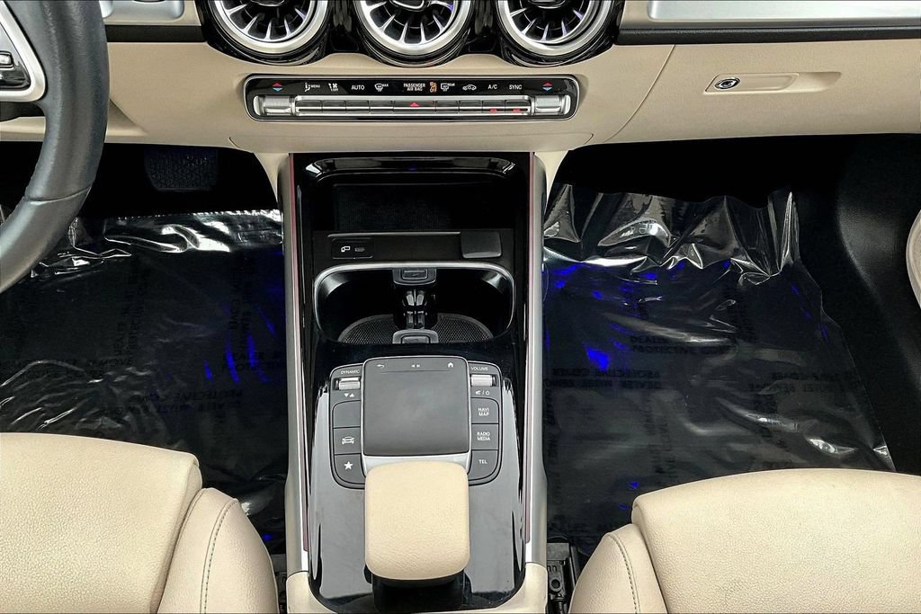 Used 2022 Mercedes-Benz GLB 250 4MATIC image 15