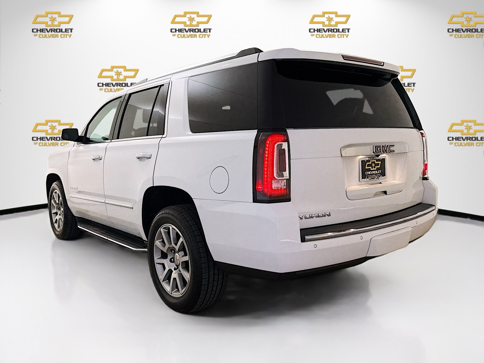Used 2019 GMC Yukon Denali w/ Open Road Package AWD/4WD image 5