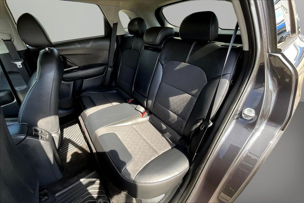 Used 2020 Kia Niro EX FWD image 22