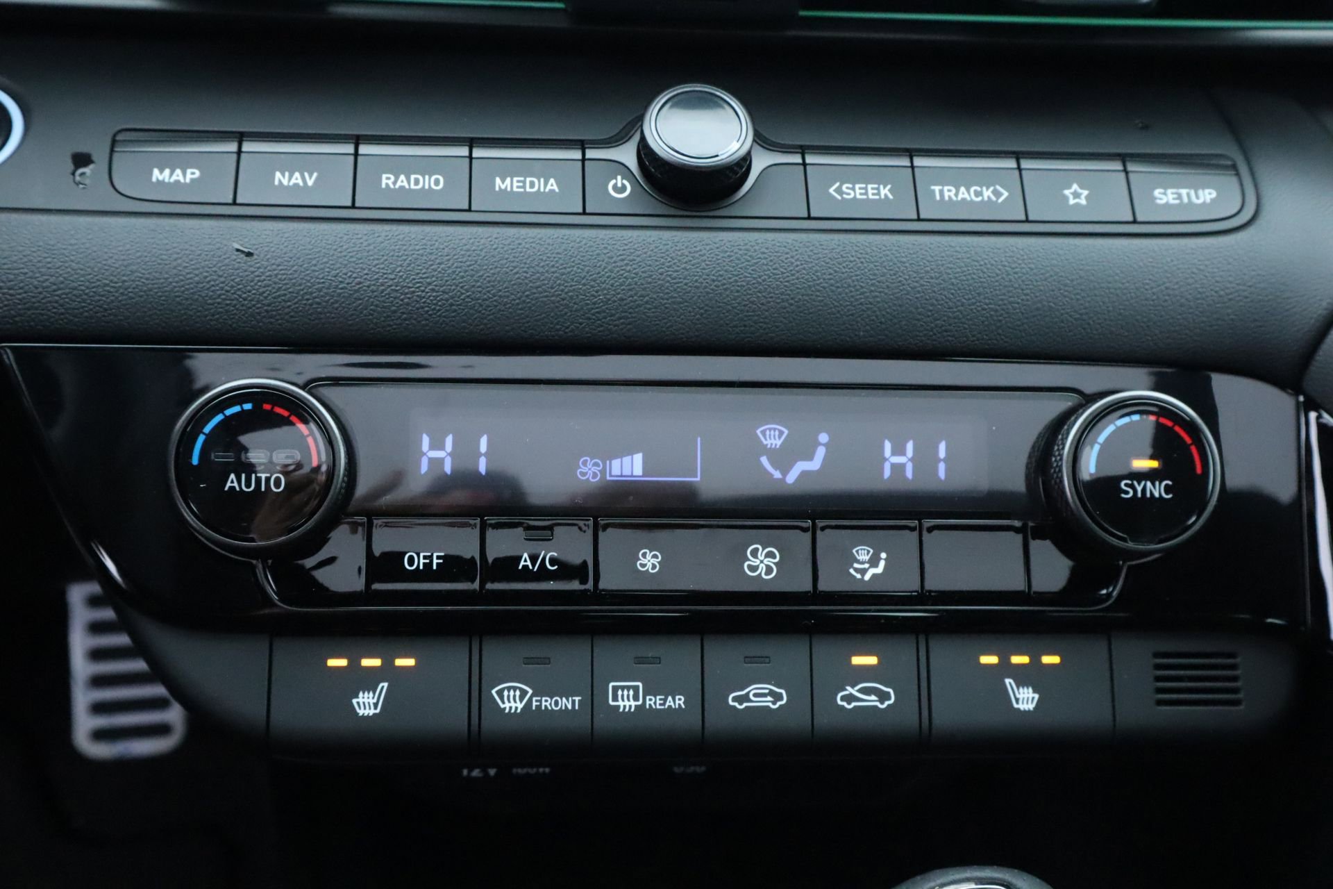 New 2026 Hyundai Elantra N Base image 16