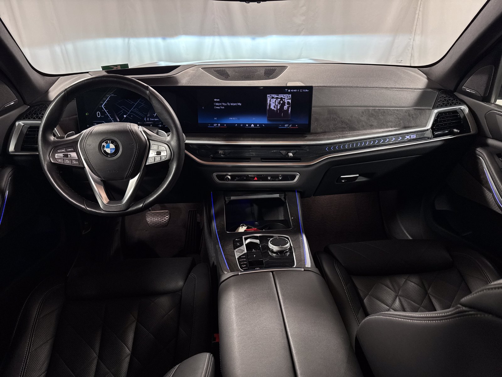 Used 2024 BMW X5 xDrive40i w/ Premium Package AWD/4WD image 4