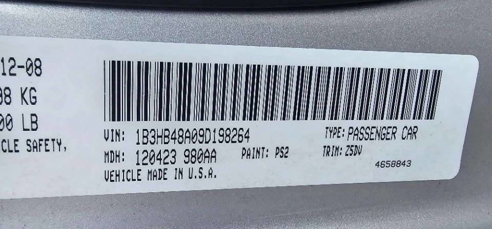 Used 2009 Dodge Caliber SXT image 11