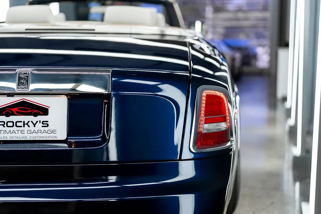 Used 2010 Rolls-Royce Phantom Drophead Coupe RWD image 46