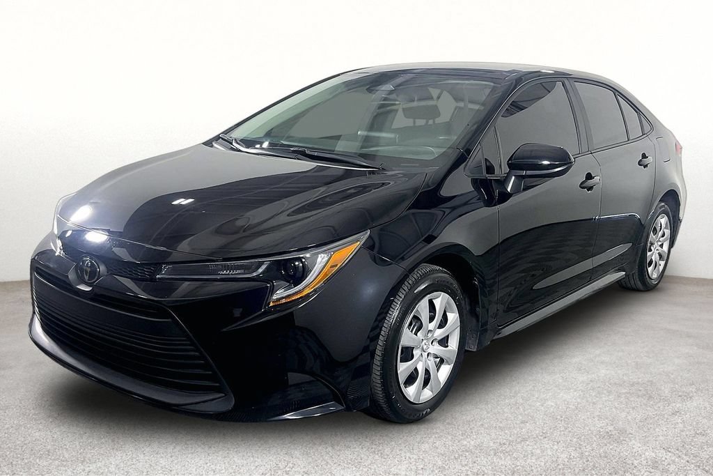 Used 2025 Toyota Corolla LE FWD image 14