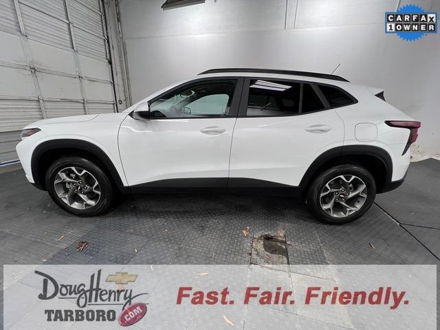 Used 2025 Chevrolet Trax LT FWD image 5