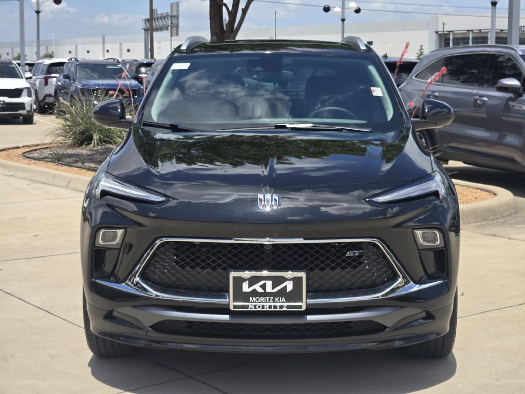 Used 2025 Buick Encore GX Sport Touring w/ Experience Buick Package FWD image 11