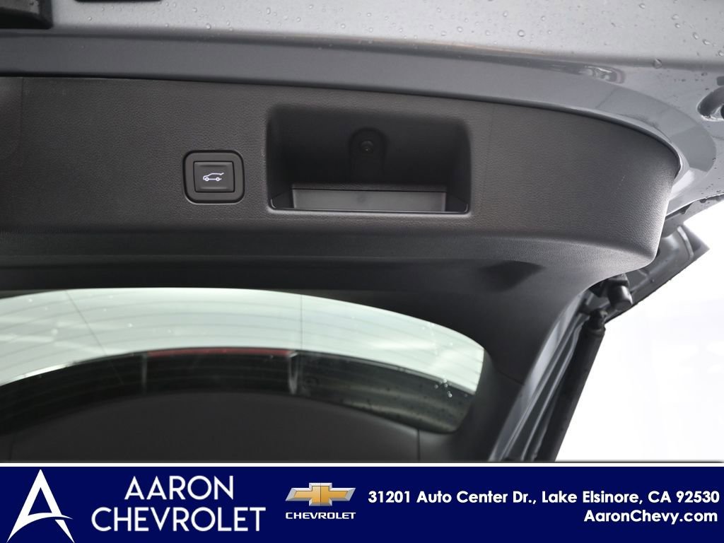 New 2026 Chevrolet Equinox EV LT w/ LPO, Blackout Package AWD/4WD image 16