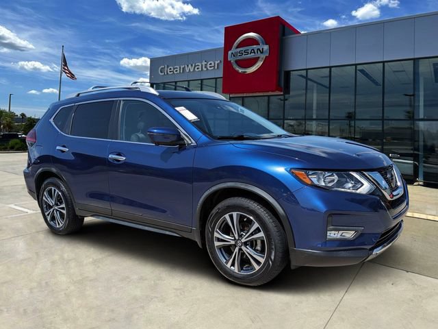 Used 2019 Nissan Rogue SV w/ Premium Package FWD image 1