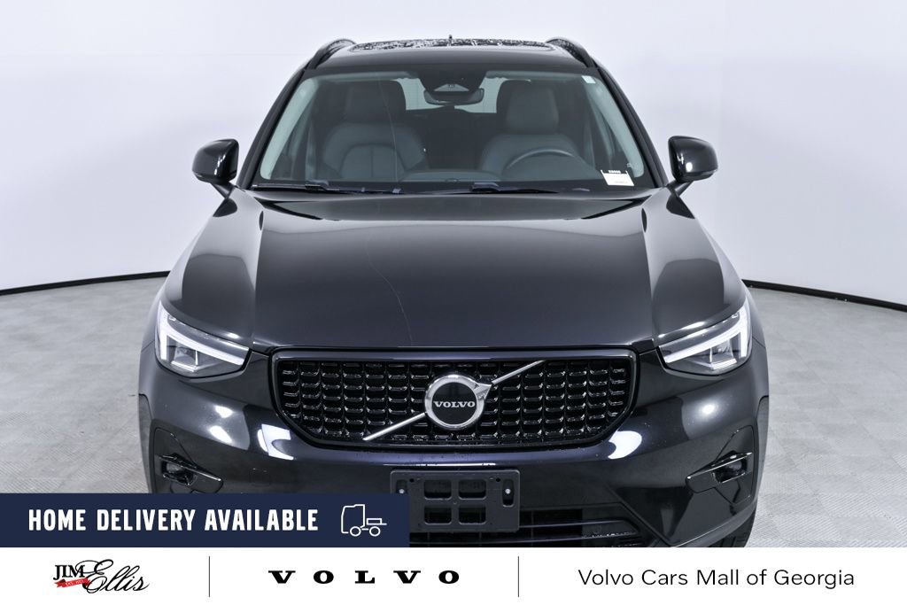 Certified 2023 Volvo XC40 B5 Plus w/ Protection Package Premier image 35