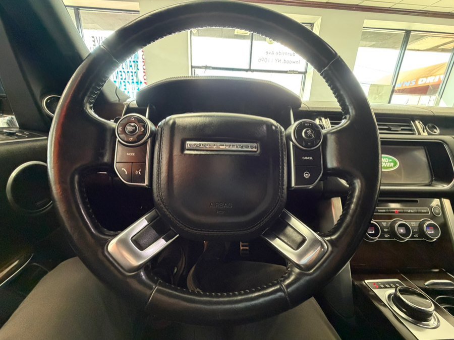 Used 2017 Land Rover Range Rover Supercharged AWD/4WD image 45