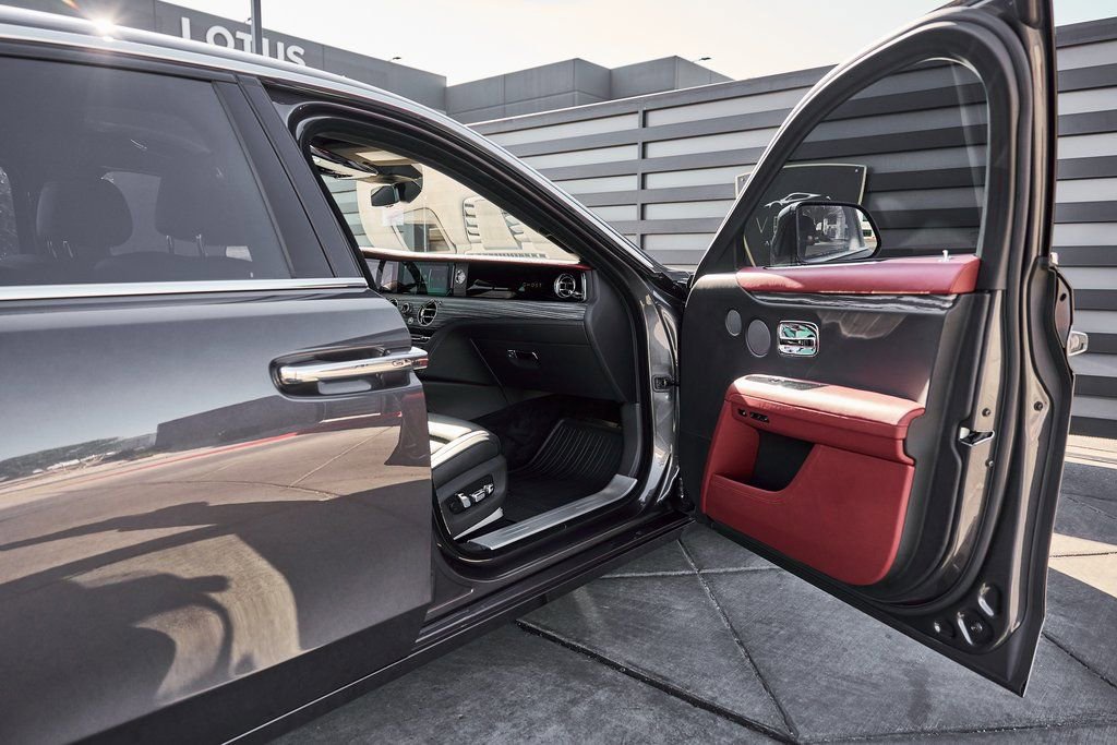Used 2023 Rolls-Royce Ghost image 22