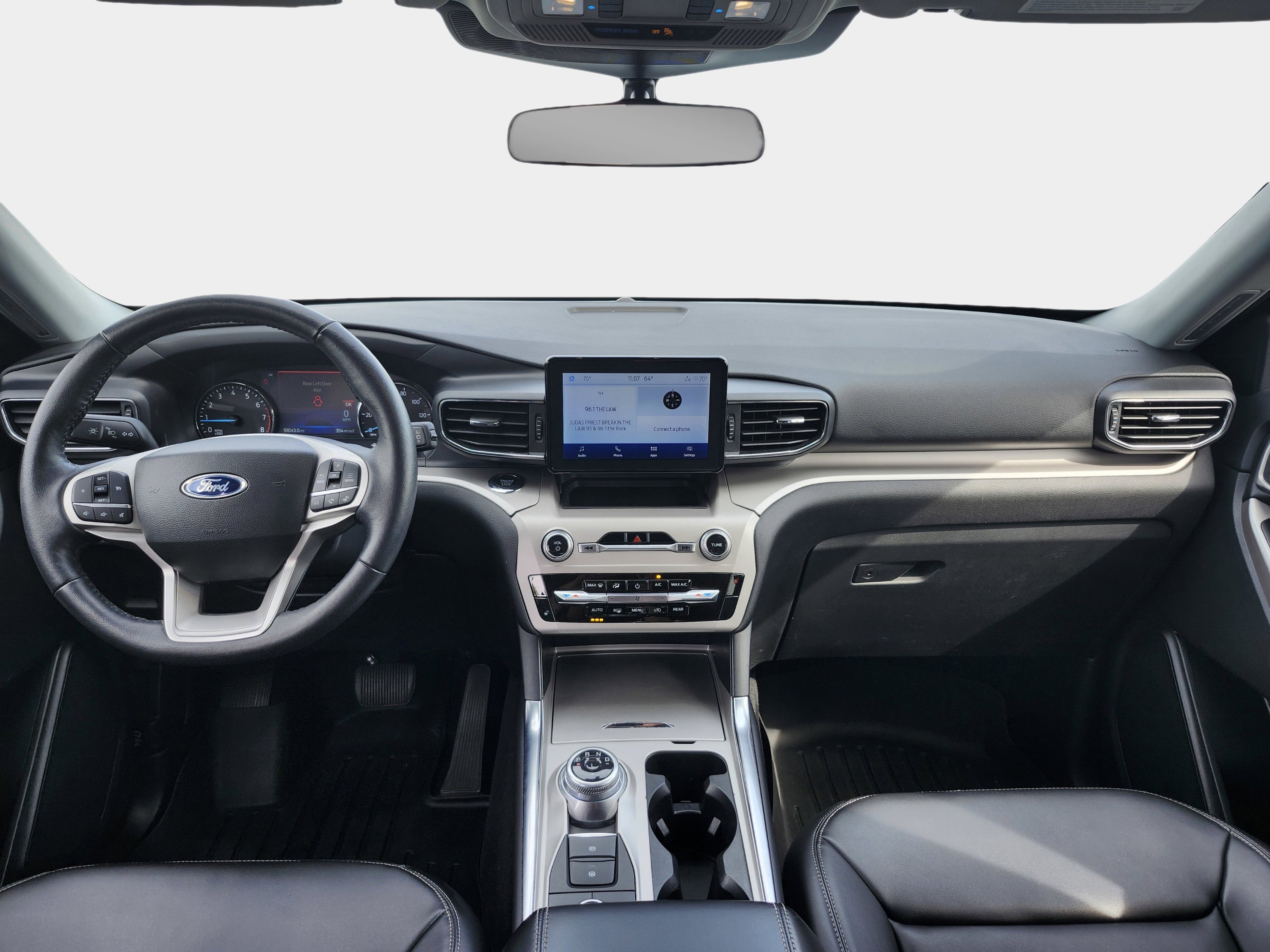 Used 2023 Ford Explorer XLT w/ Equipment Group 202A image 10