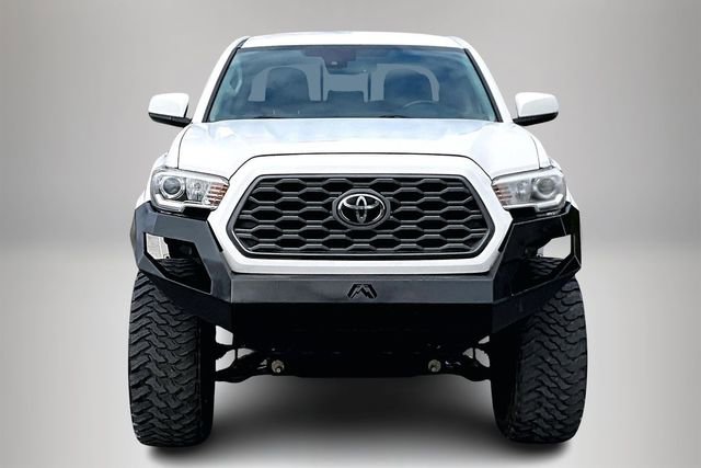 Used 2018 Toyota Tacoma SR5 image 3